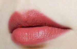 阿玛尼口红2019流行色