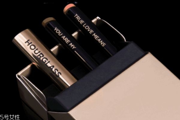 烟管口红值得入手吗 hourglass烟管口红价格 烟管口红值得入手吗 hourglass烟管口红价格