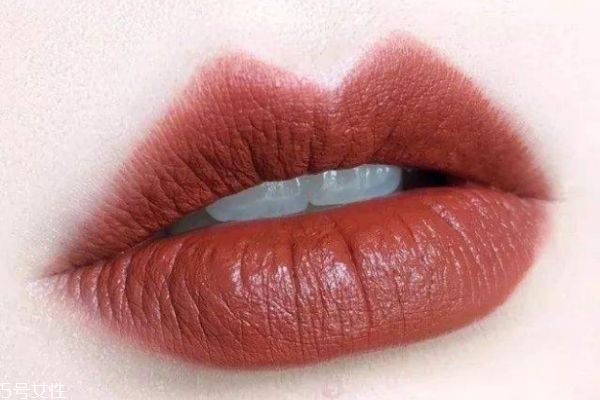 哪些口红涂起来高级感十足 有什么平价又显白的口红