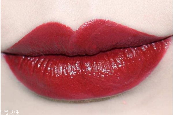 牛血色适合黄皮吗 牛血色适合什么皮肤