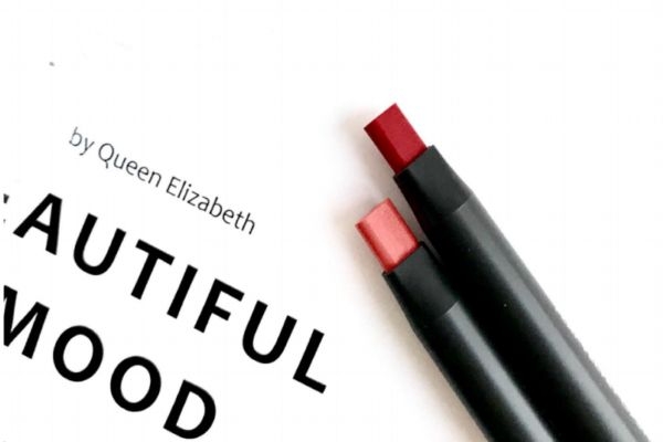 菲诗小铺唇膏笔怎么用 菲诗小铺唇膏笔试色