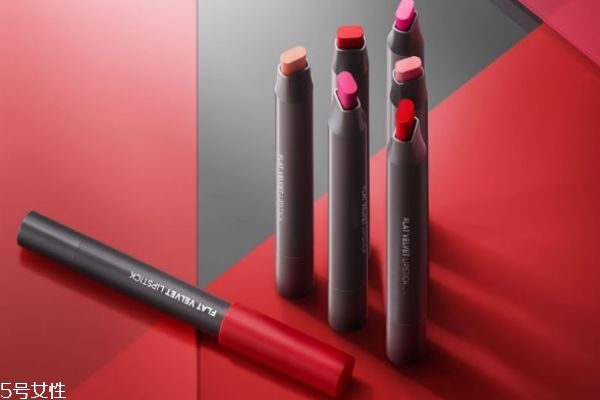 菲诗小铺水漾迷雾唇膏笔怎么样 菲诗小铺迷雾唇膏笔