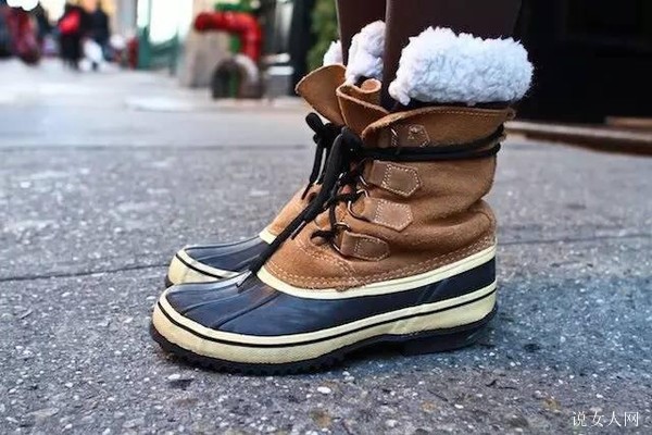 雪地靴