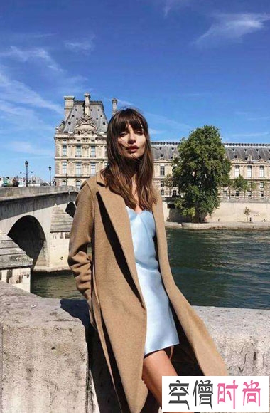 早春连衣裙该怎么穿？这样穿做最美的自己