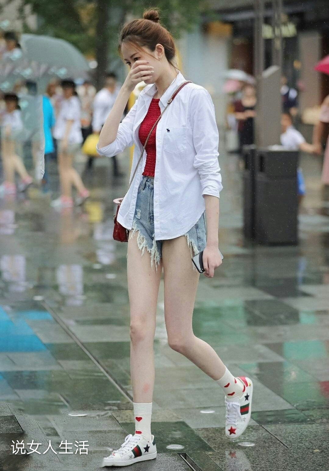 长腿穿超短牛仔裤