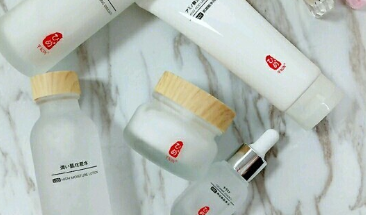 芊妃阁水乳适合什么人 芊妃阁水乳好用不好用