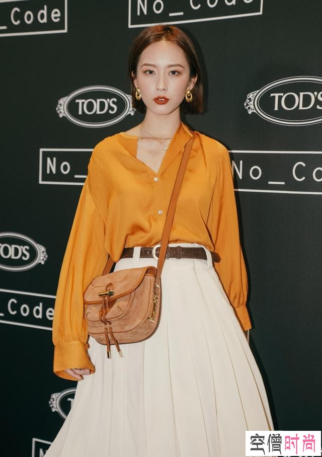 时尚又舒适的穿搭，搞定日常造型很容易，好看又显气质